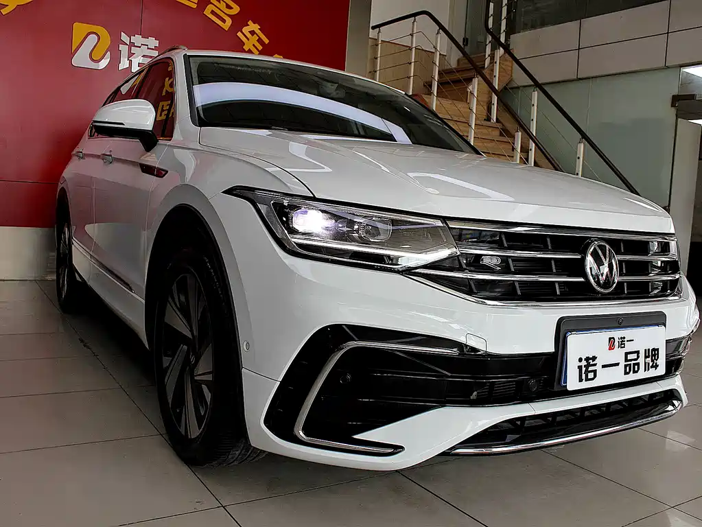 Tiguan L 2023 330TSI automatic two-wheel drive R-Line version купить на сайте DeffCars
