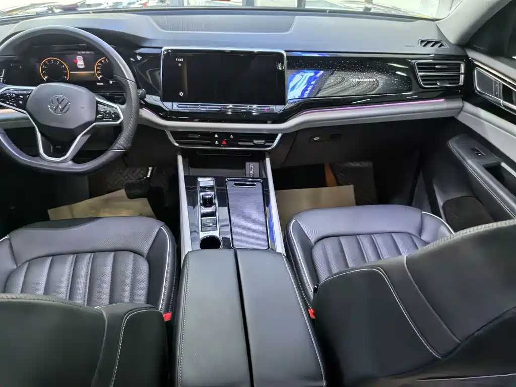 Touron 2023 380TSI four-wheel drive luxury version купить на сайте DeffCars