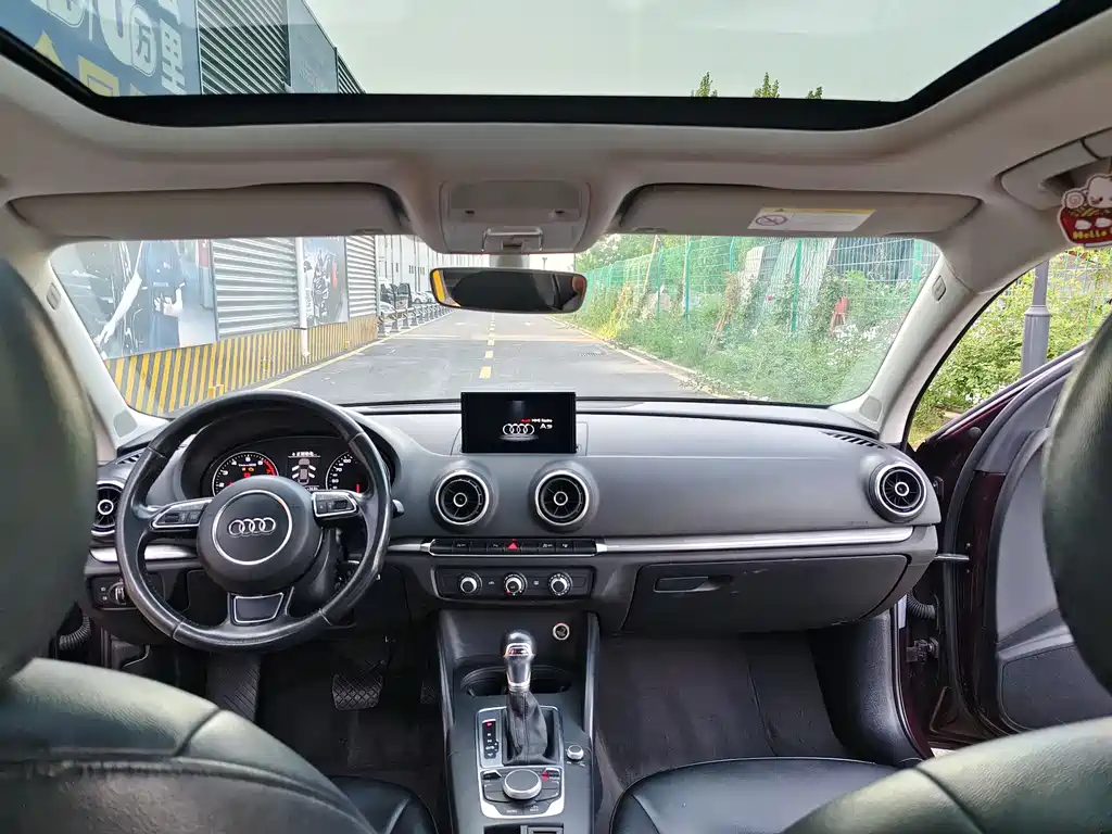 Audi A3 2016 Limousine 35 TFSI LinkedIn type купить на сайте DeffCars