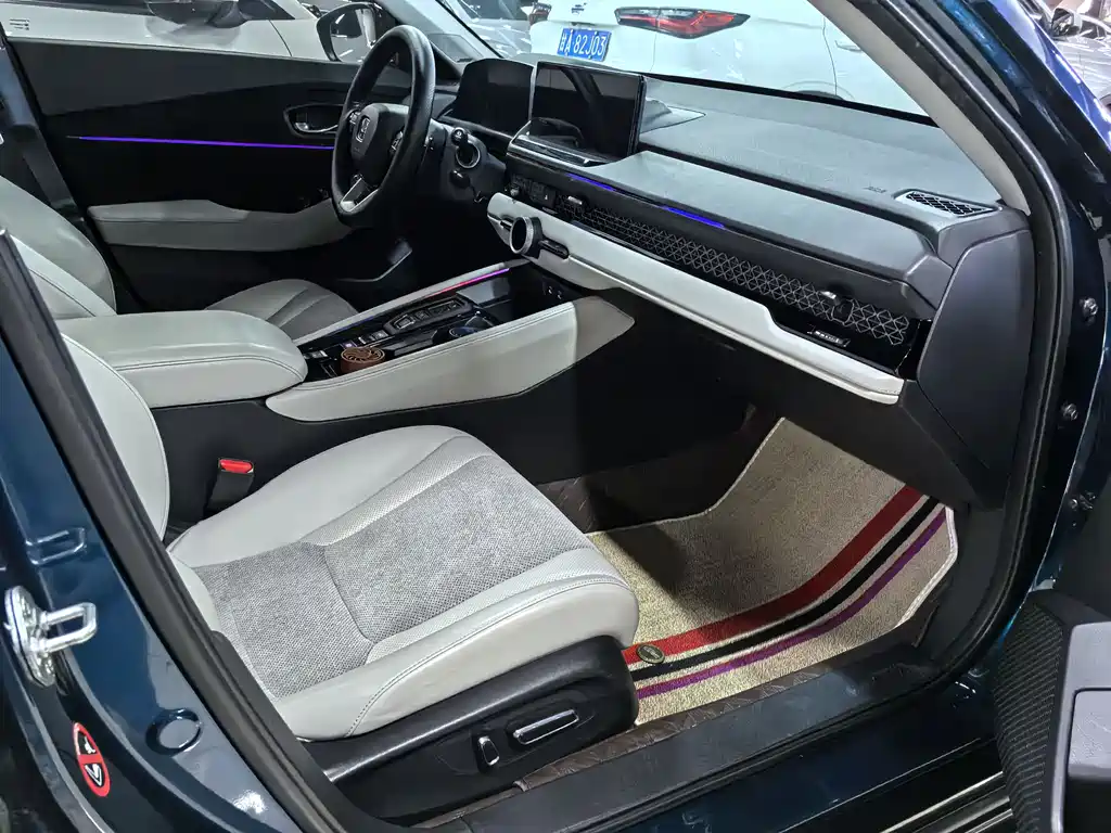 Accord New Energy 2023 2.0L e:PHEV flagship version купить на сайте DeffCars
