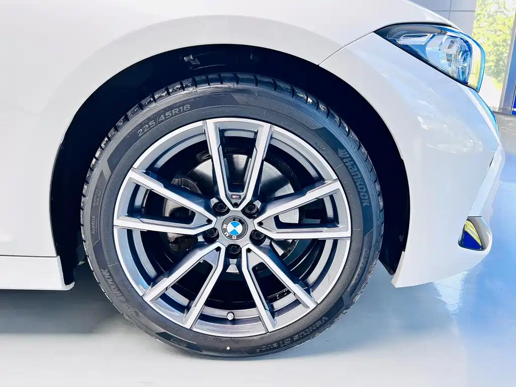 BMW 3 Series 2023 320Li M Sports Package купить на сайте DeffCars