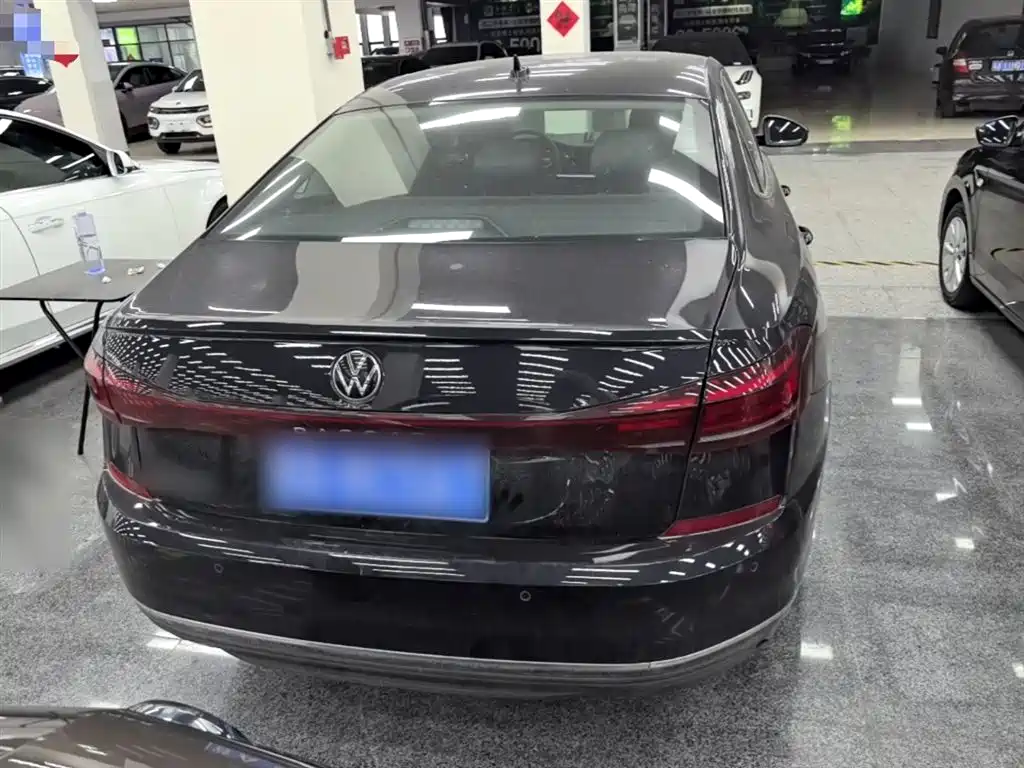 Passat 2025 Outstanding Model 280TSI Business Edition купить на сайте DeffCars