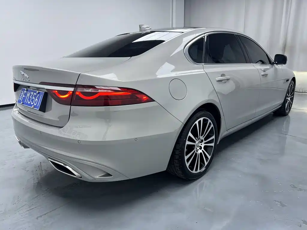 Jaguar XFL 2024款 2.0T P250 两驱尊享豪华版 купить на сайте DeffCars