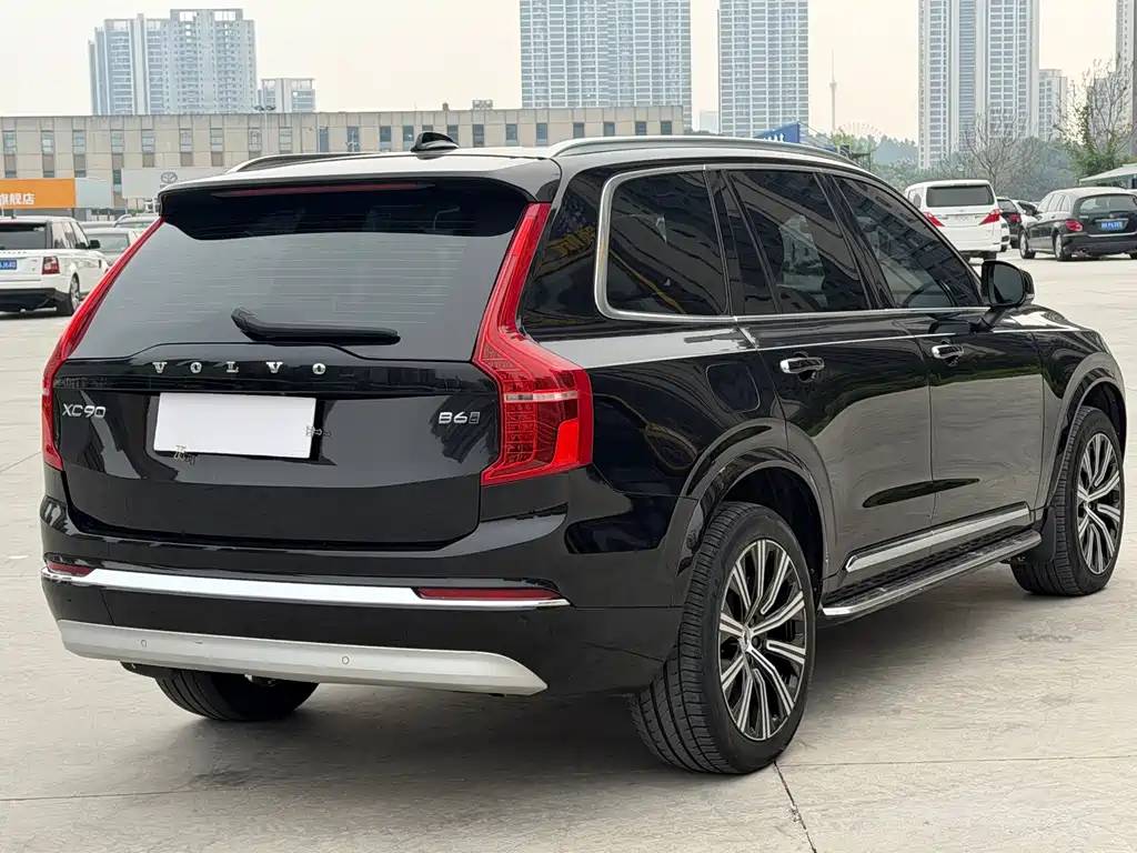 Volvo XC90 2022 B6 Deluxe Edition 7-seater купить на сайте DeffCars