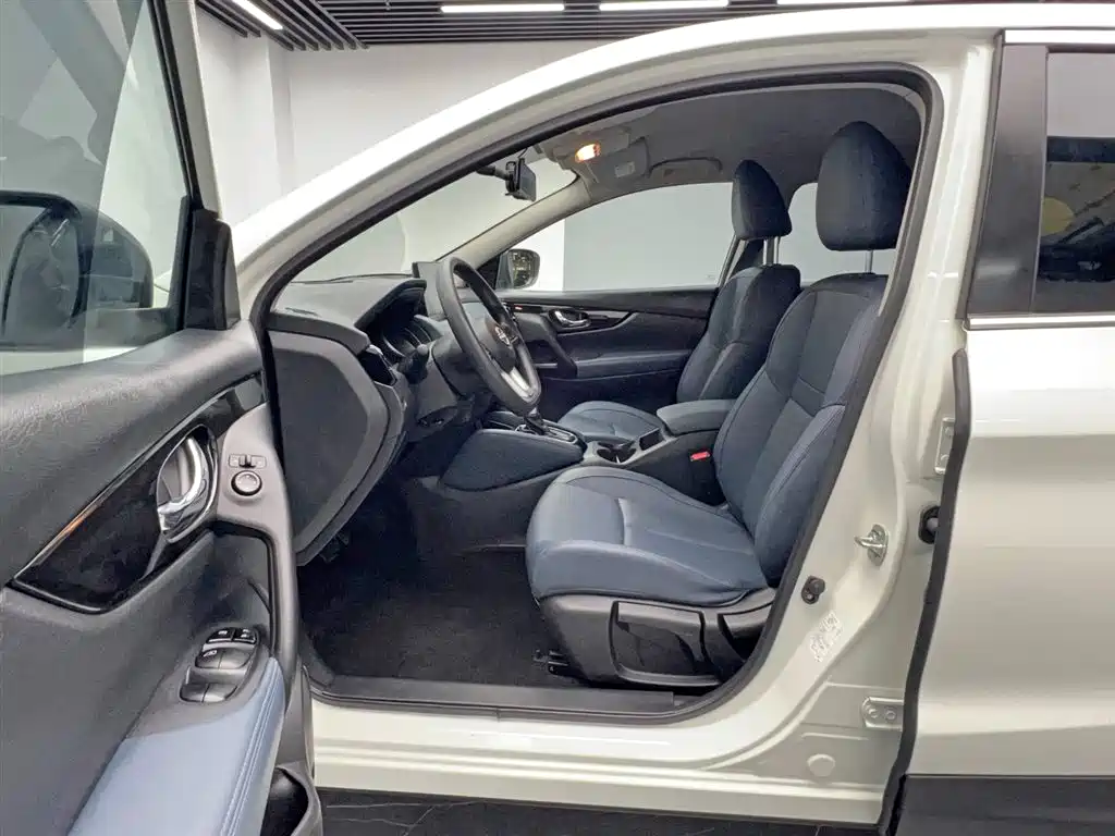 Qashqai 2025 Honor 2.0L CVT XV True Heart Edition купить на сайте DeffCars
