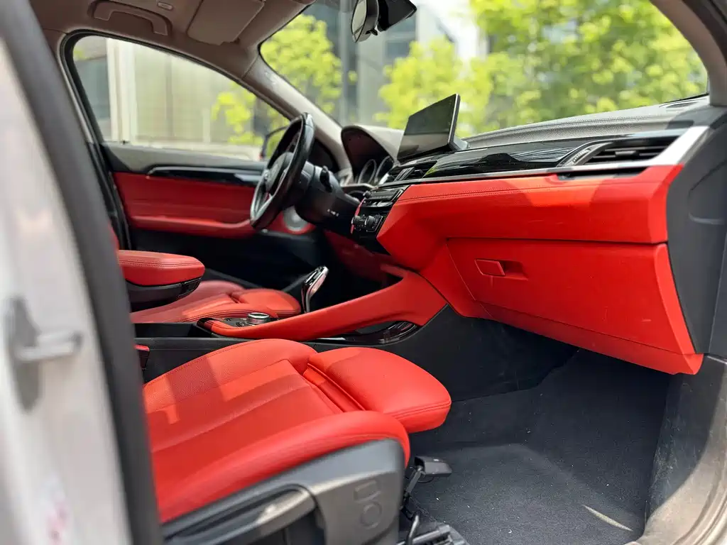 BMW X2 2021 facelift sDrive25i M sports package купить на сайте DeffCars