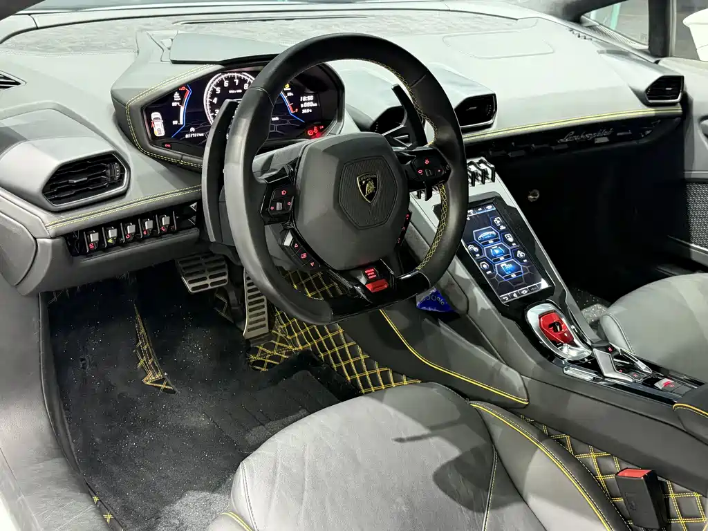 Huracan 2020 Evo RWD купить на сайте DeffCars