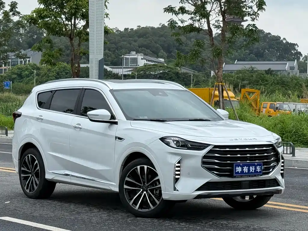 Jietu X70 PLUS 2021 1.6T DCT PRO 7-seater купить на сайте DeffCars