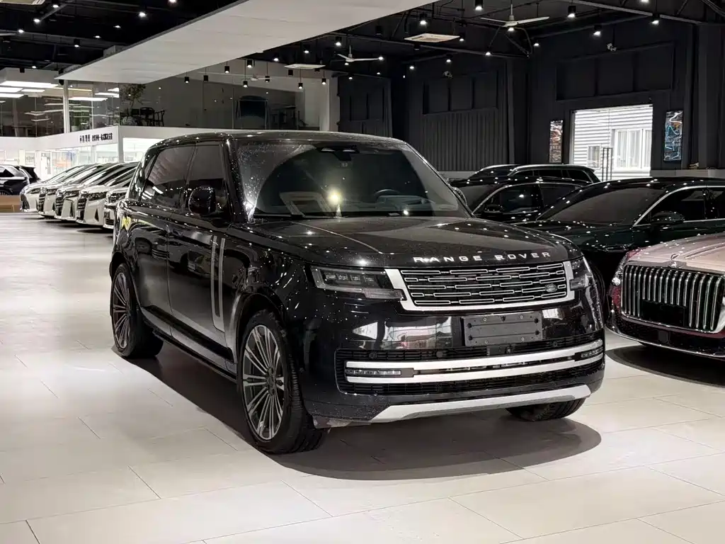 Range Rover 2023 3.0 L6 400PS Genesis Extended Edition купить на сайте DeffCars