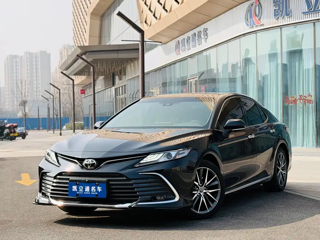 Camry 2023 2.5G Deluxe Edition купить на сайте DeffCars
