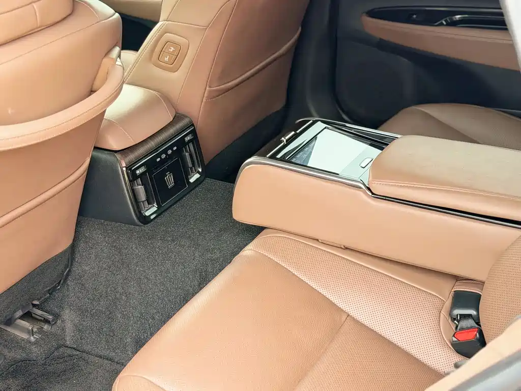Crown Imports 2024 2.5L Supreme Edition купить на сайте DeffCars
