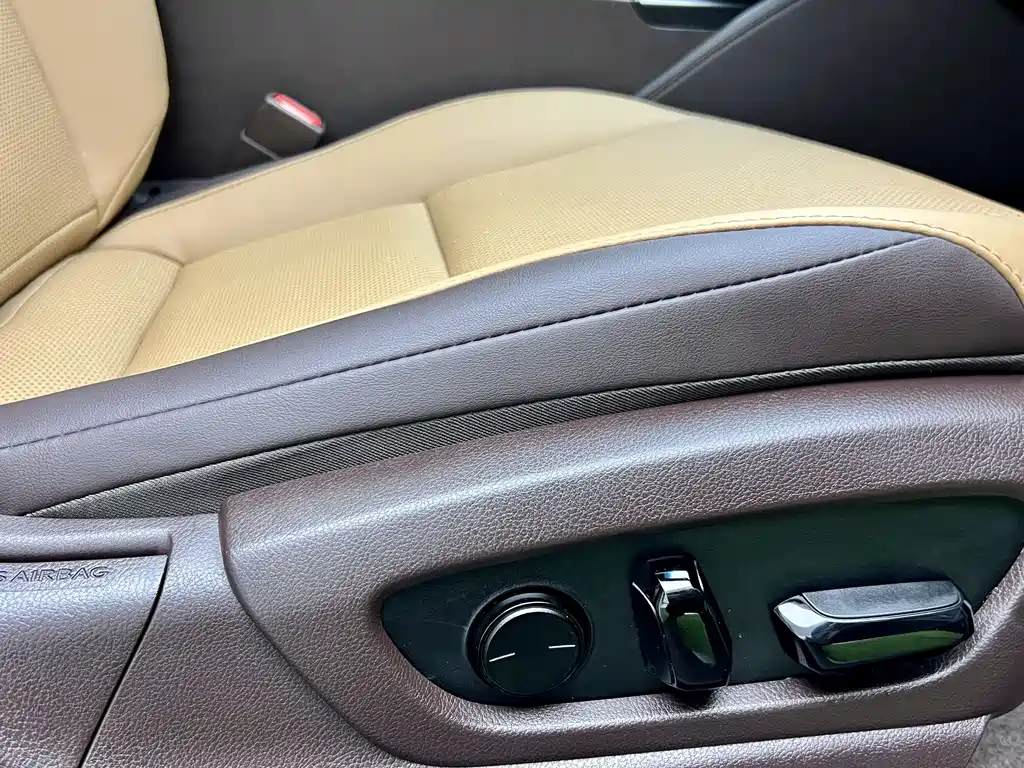 Lexus ES 2020 200 Excellence Edition купить на сайте DeffCars