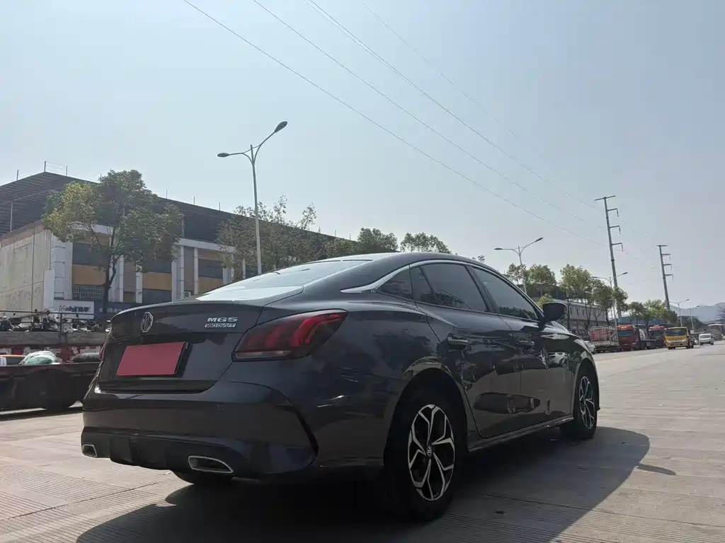 MG5 2022 180DVVT CVT Youth Flagship Edition купить на сайте DeffCars