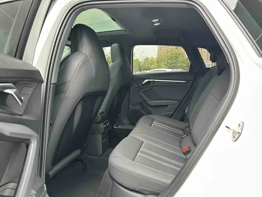 Audi A3 2023 facelift Sportback 35 TFSI stylish and sporty купить на сайте DeffCars
