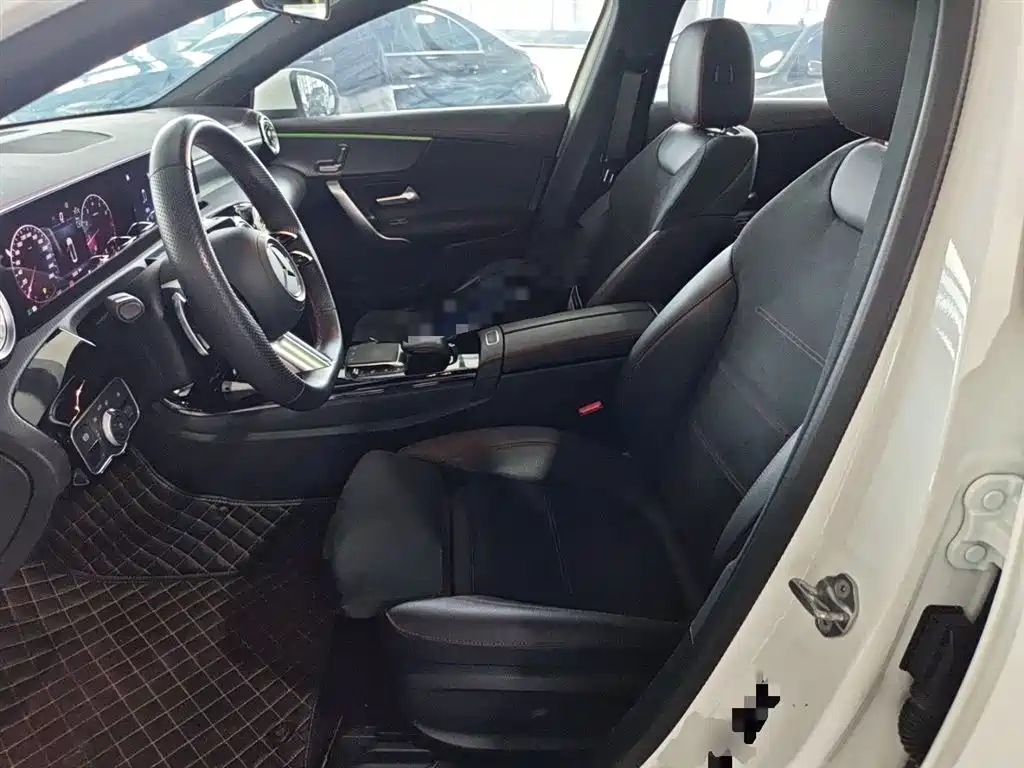 Mercedes-Benz A-Class 2023 A 200 L Fashion Model купить на сайте DeffCars