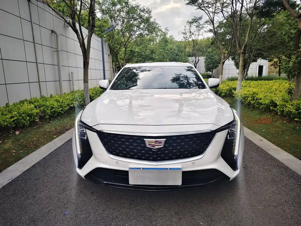 Cadillac CT5 2024 28T Luxury Pro купить на сайте DeffCars