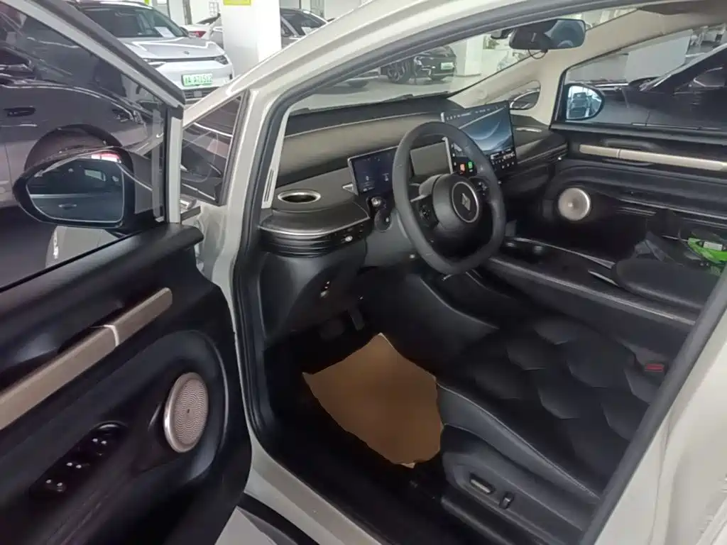 Baojun Yunduo 2023 460 Max купить на сайте DeffCars