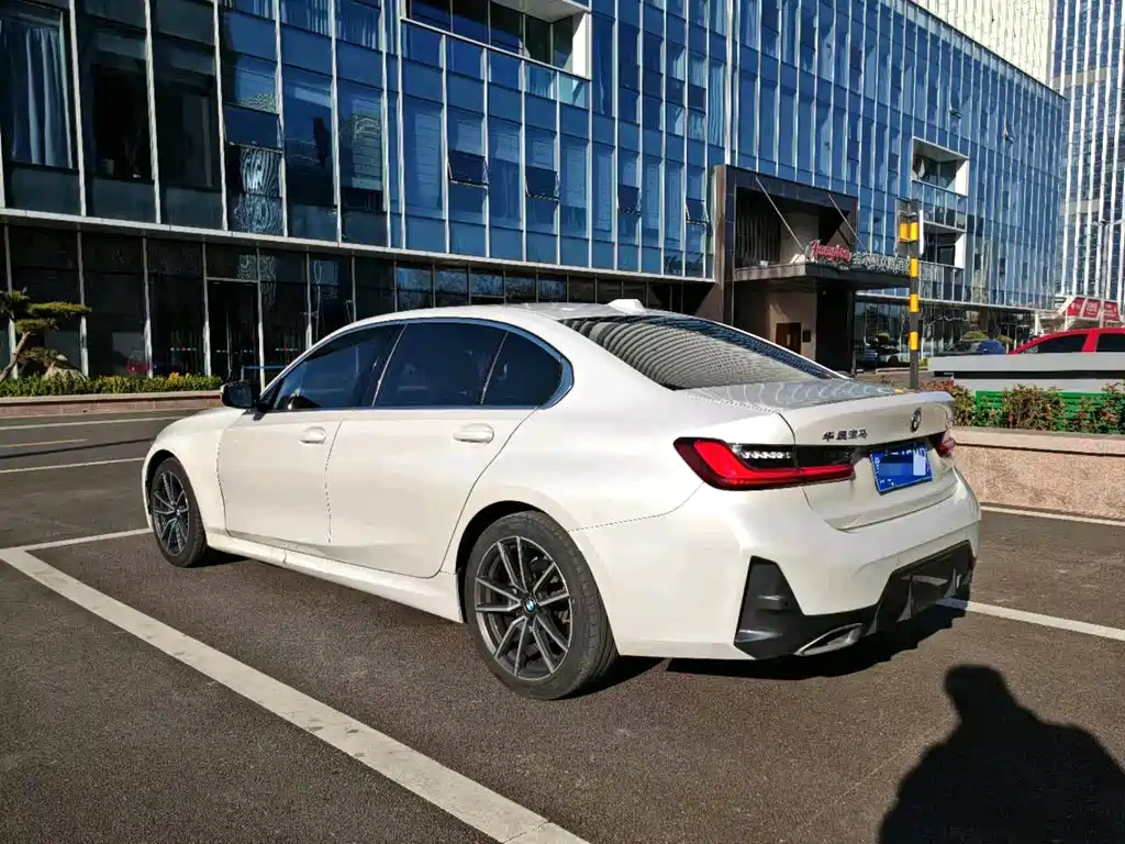 BMW 3 Series 2023 320Li M Sports Package купить на сайте DeffCars