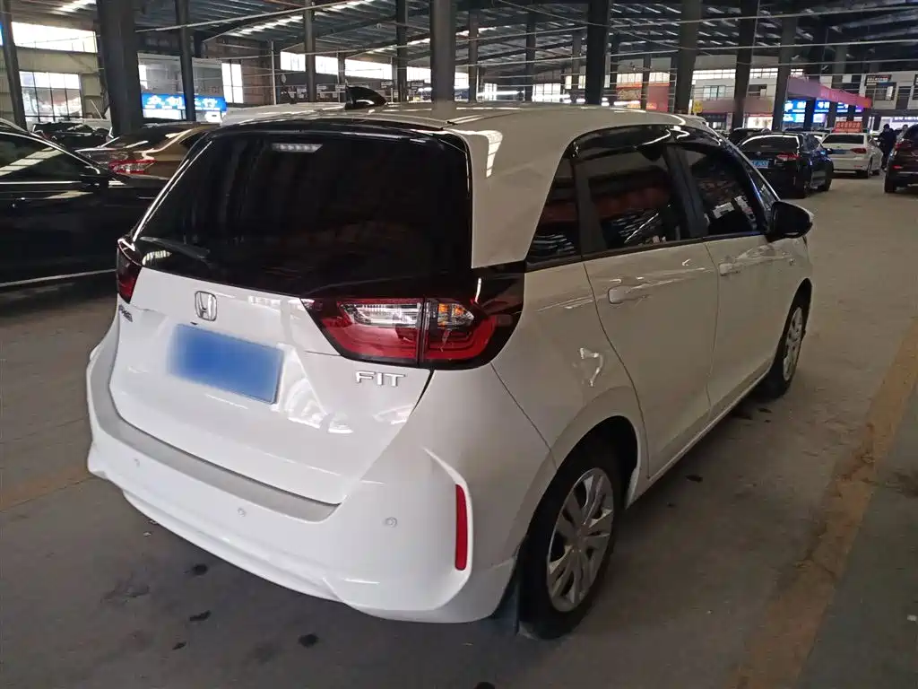 Fit 2021 1.5L CVT Trendy Edition купить на сайте DeffCars