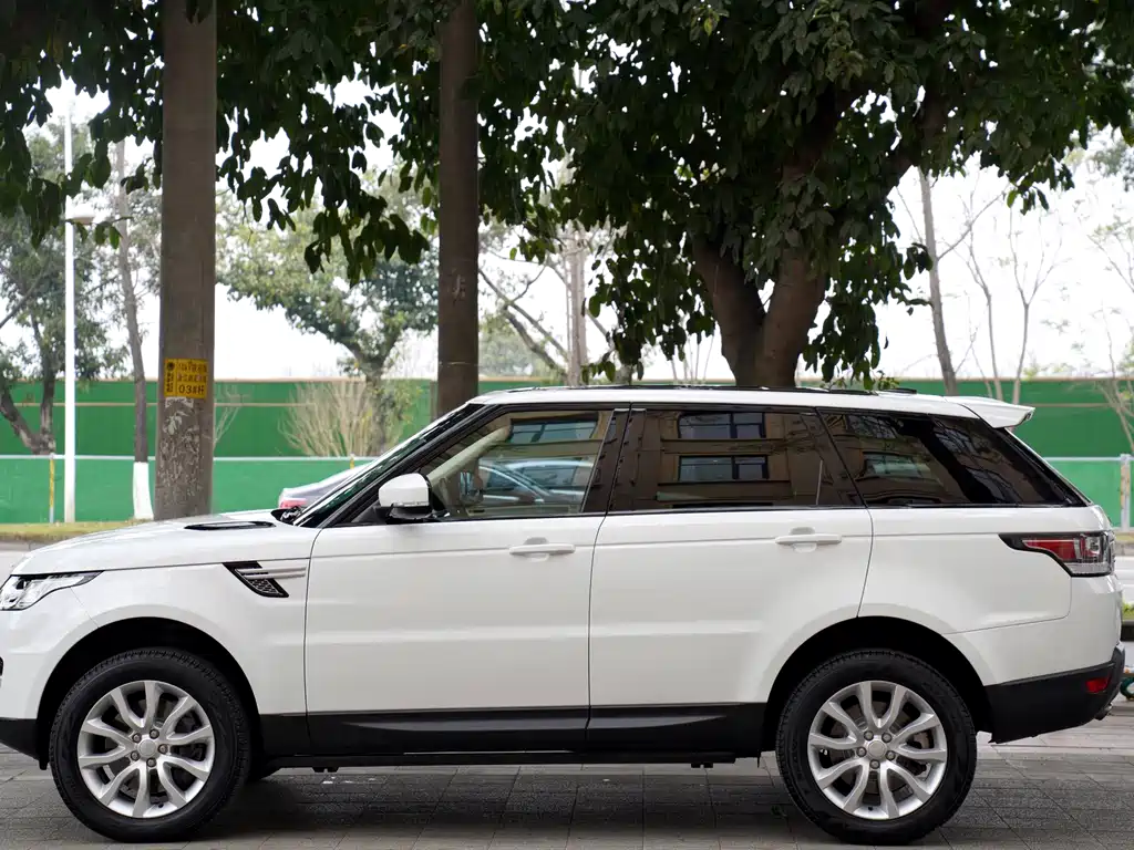 Range Rover Sport 2015 3.0 SDV6 HSE купить на сайте DeffCars
