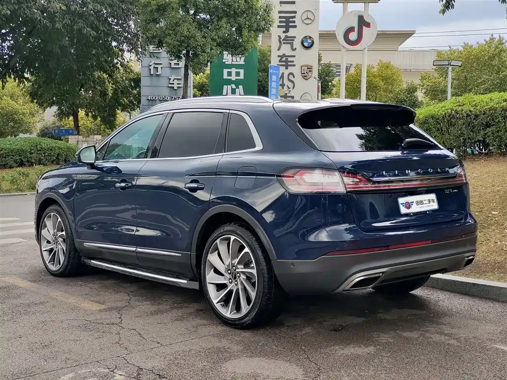 Voyager imported 2019 2.7T four-wheel drive premium version, National VI купить на сайте DeffCars