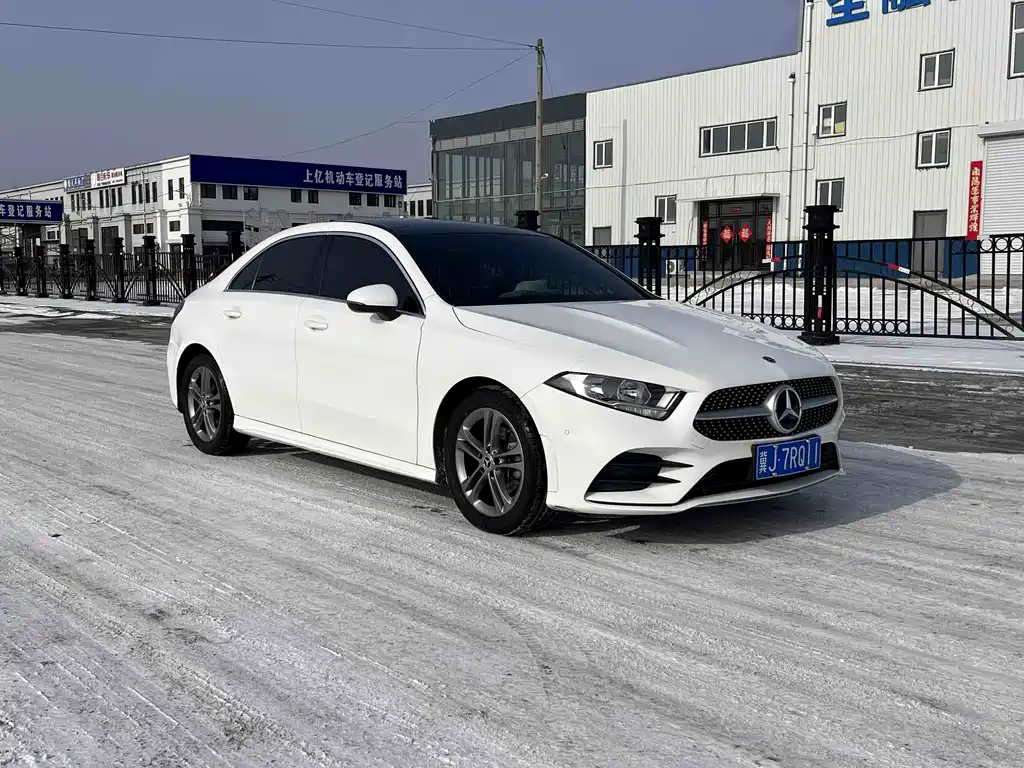 Mercedes-Benz A-Class 2022 A 180 L Sports Sedan купить на сайте DeffCars