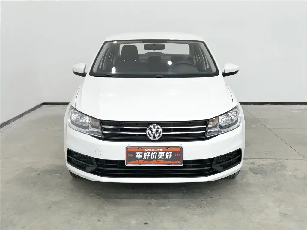 Santana 2018 1.5L Manual Fashion Edition купить на сайте DeffCars