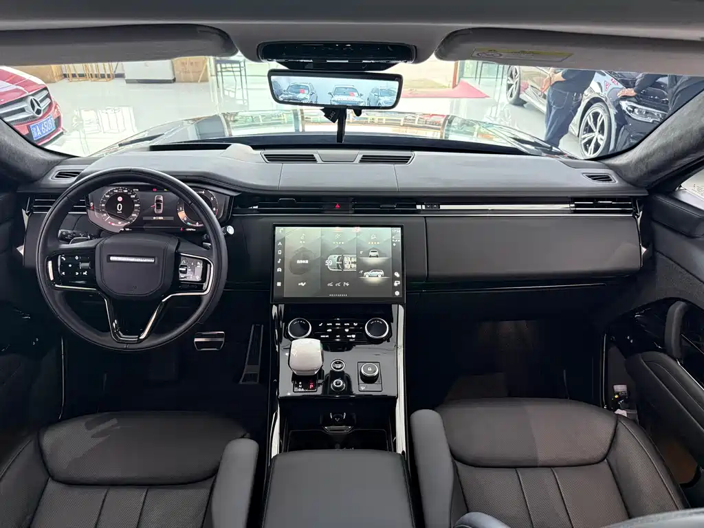 Range Rover Sport 2023 400PS First Edition купить на сайте DeffCars