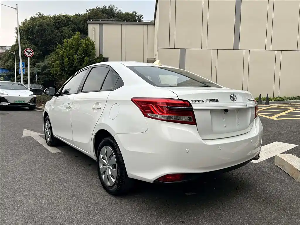 YARiS L Zhixiang 2022 1.5L CVT leading PLUS version купить на сайте DeffCars