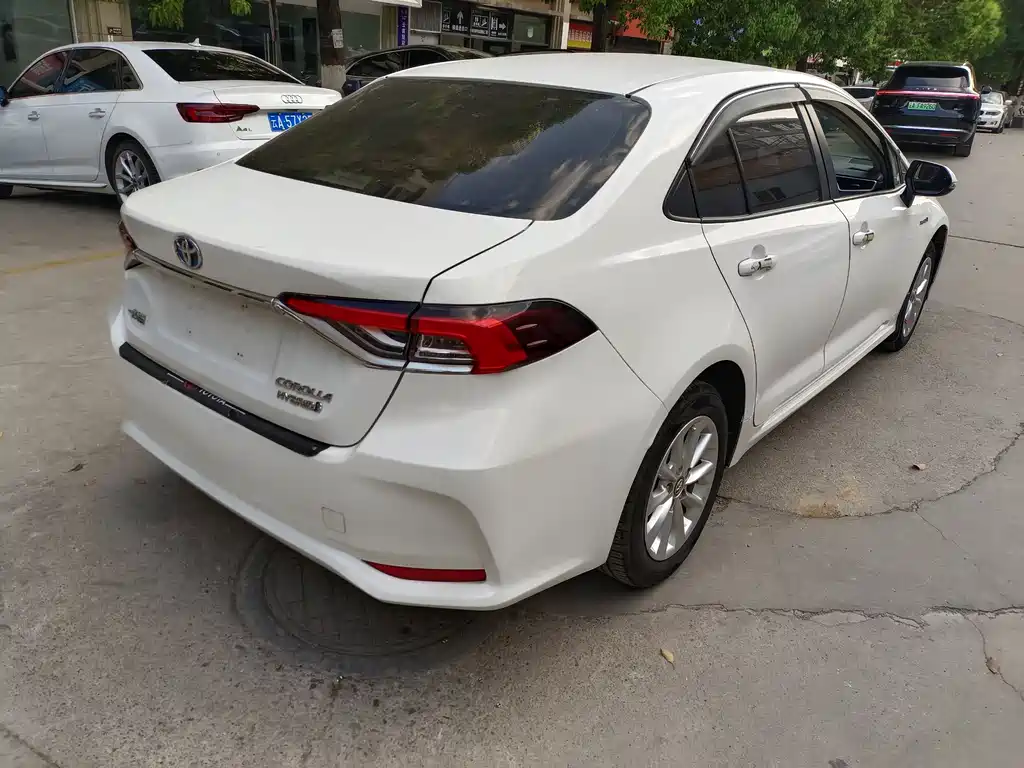 Corolla 2021 Dual Engine 1.8L E-CVT Pioneer Edition купить на сайте DeffCars