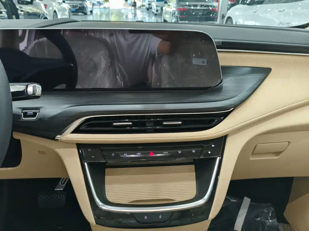 Buick GL8 New Energy 2025 Lu Shang Early Edition купить на сайте DeffCars