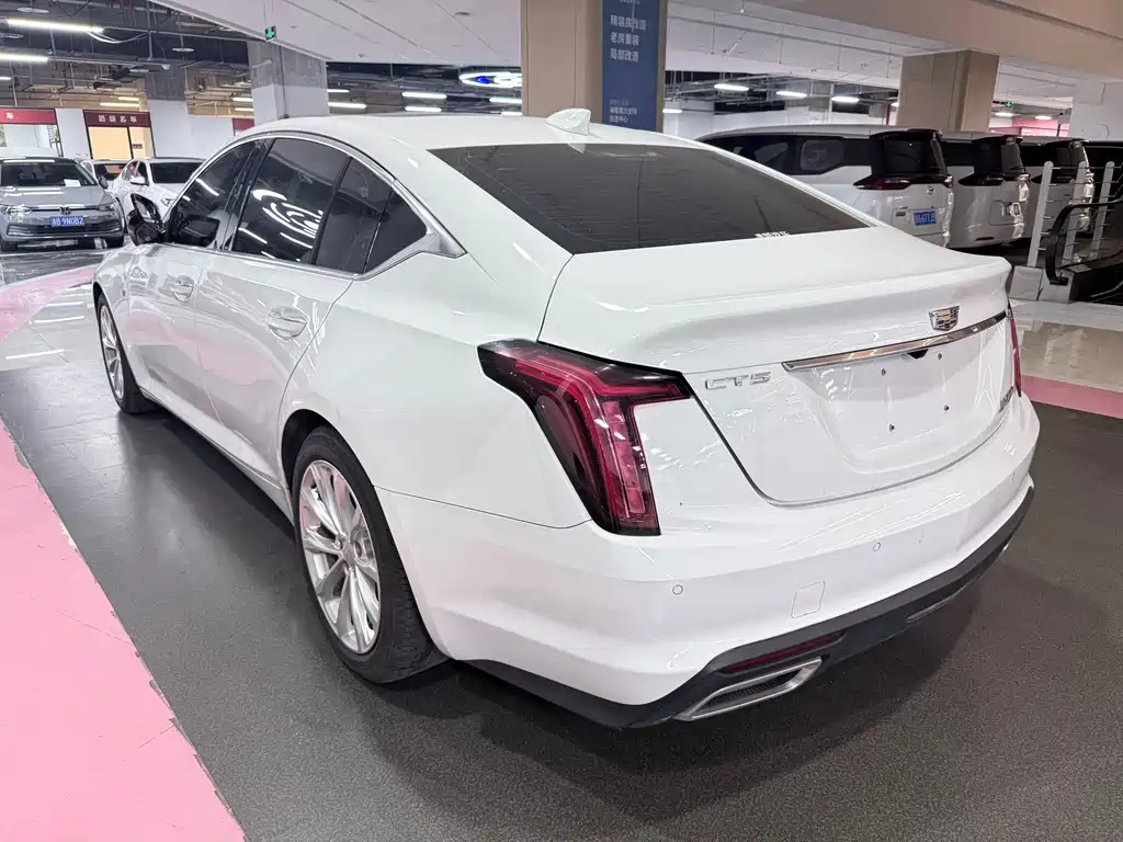 Cadillac CT5 2021 28T Fashion Model купить на сайте DeffCars