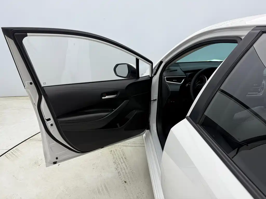 Corolla 2021 1.2T S-CVT Elite PLUS Edition купить на сайте DeffCars