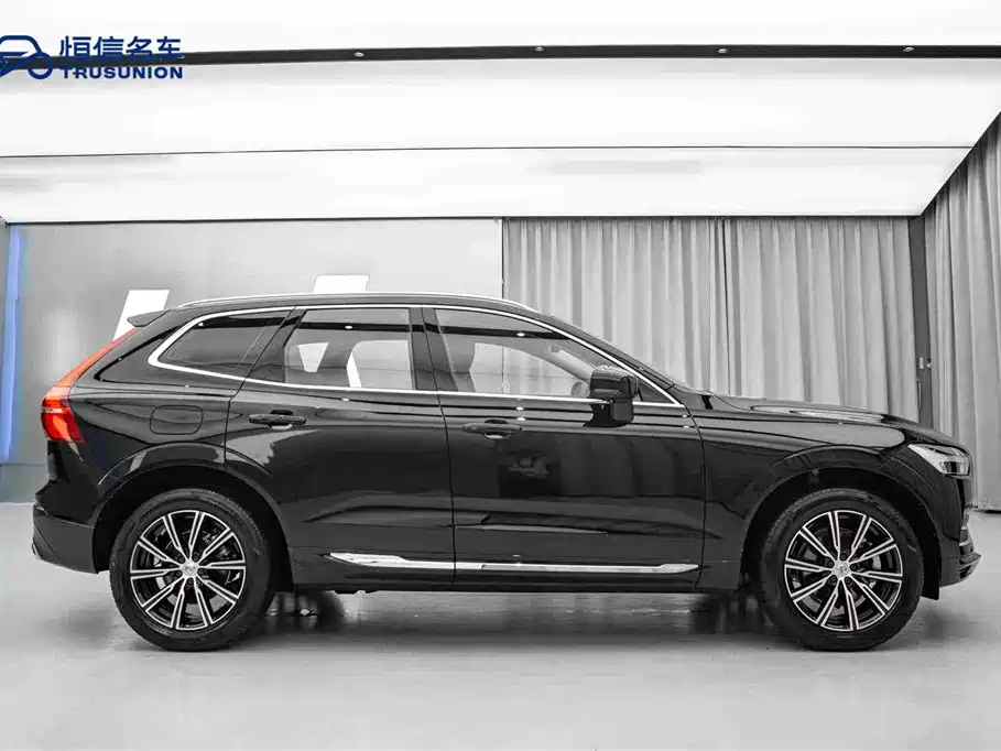 Volvo XC60 2020 T5 four-wheel drive Zhiyuan Deluxe Edition купить на сайте DeffCars
