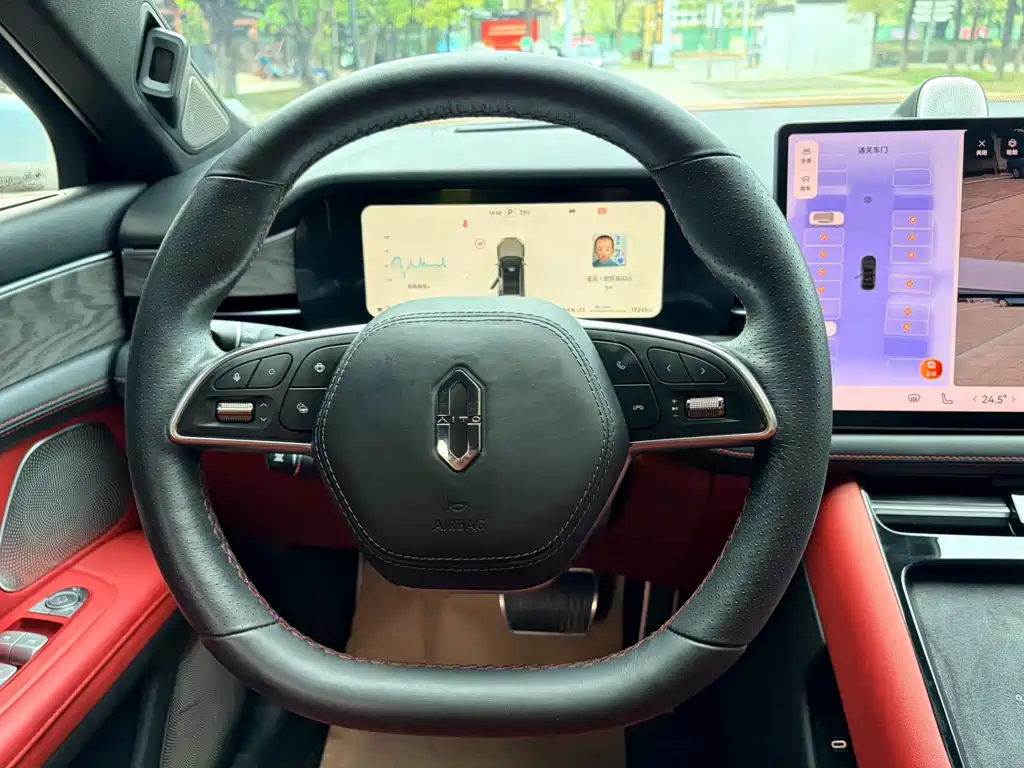 Wenjie M5 2023 extended range four-wheel drive smart driving version купить на сайте DeffCars