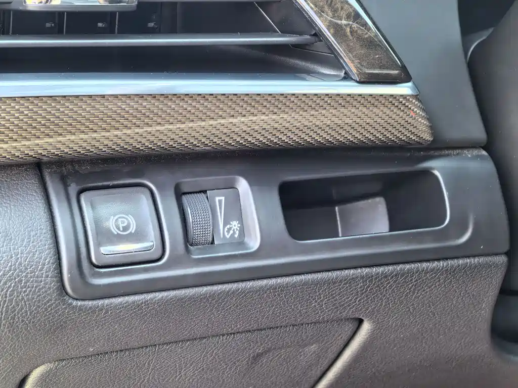 Cadillac CT6 2022 28T luxury model купить на сайте DeffCars