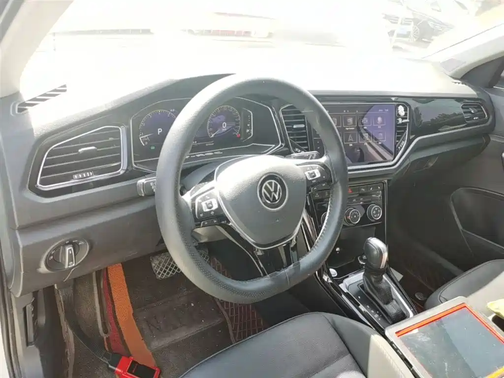 T-ROC 2021 facelift 280TSI DSG two-wheel drive comfortable intelligent connected version купить на сайте DeffCars