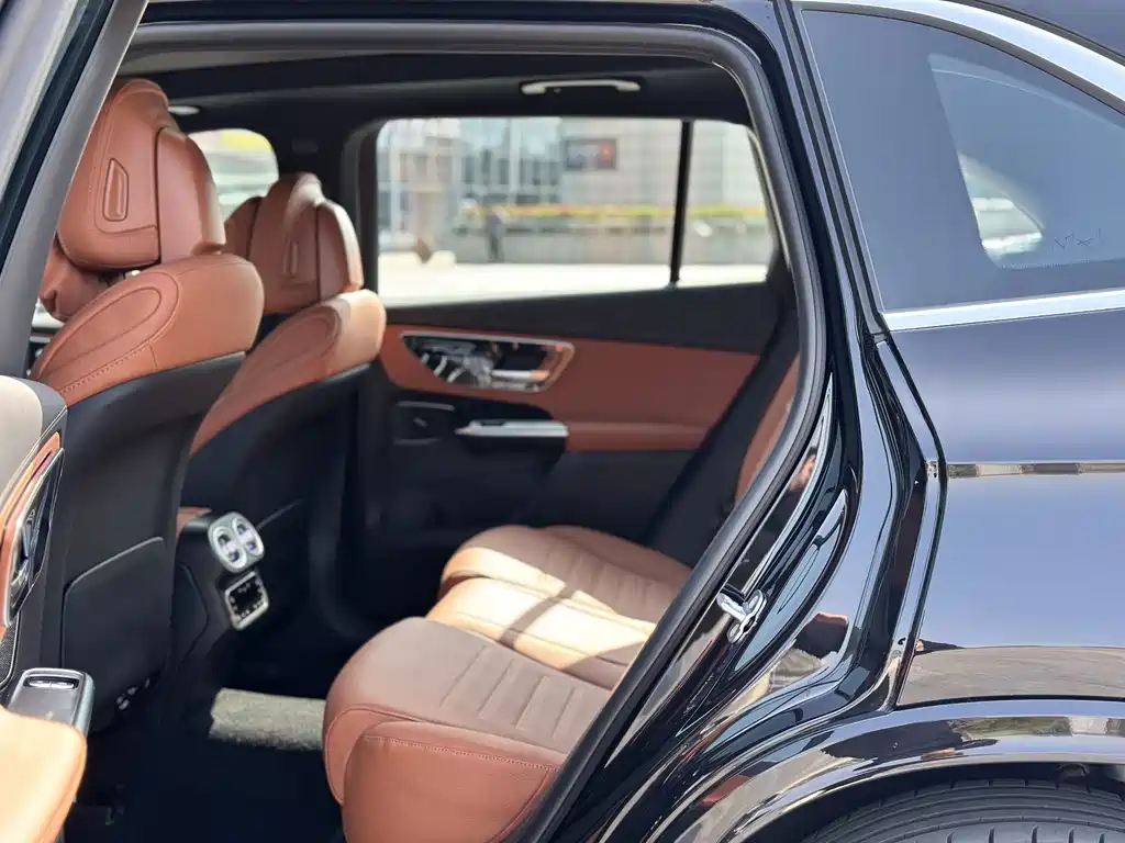 Mercedes-Benz GLC 2026 GLC 260 L 4MATIC luxury model купить на сайте DeffCars