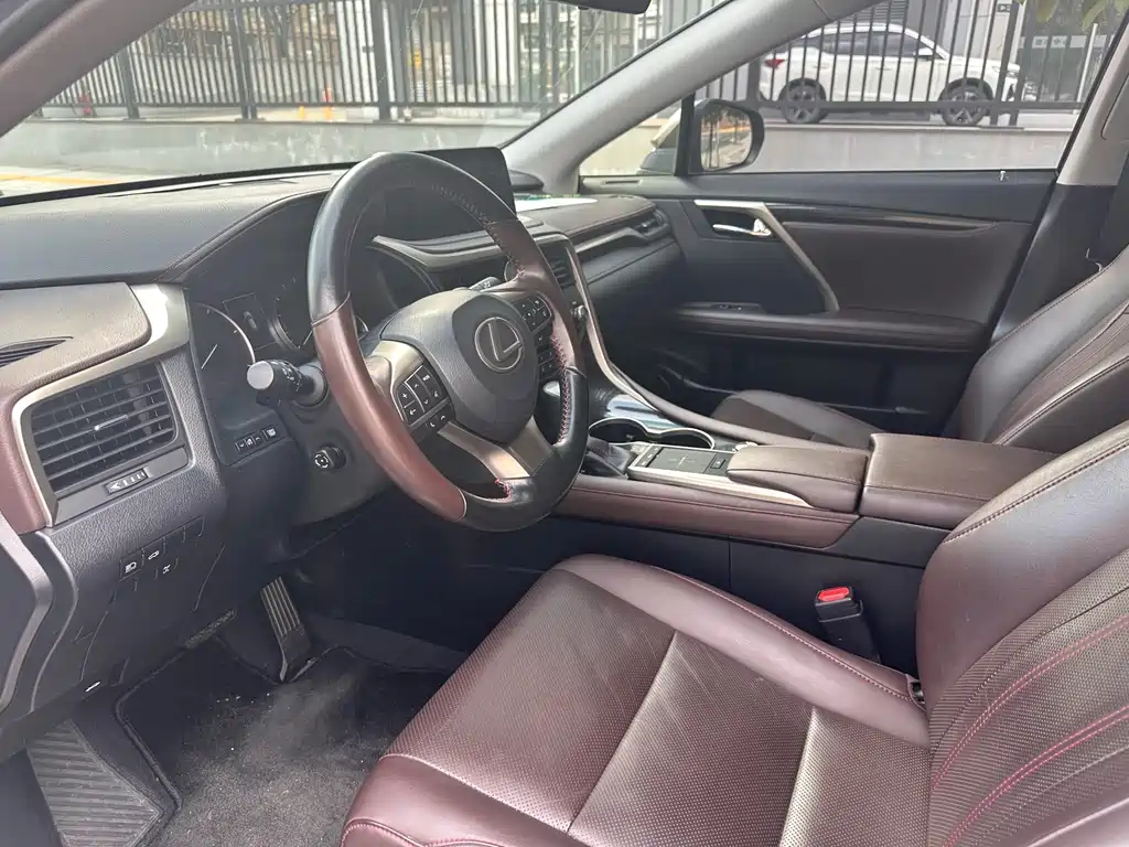 Lexus RX 2020 facelift 300 four-wheel drive elegant version купить на сайте DeffCars