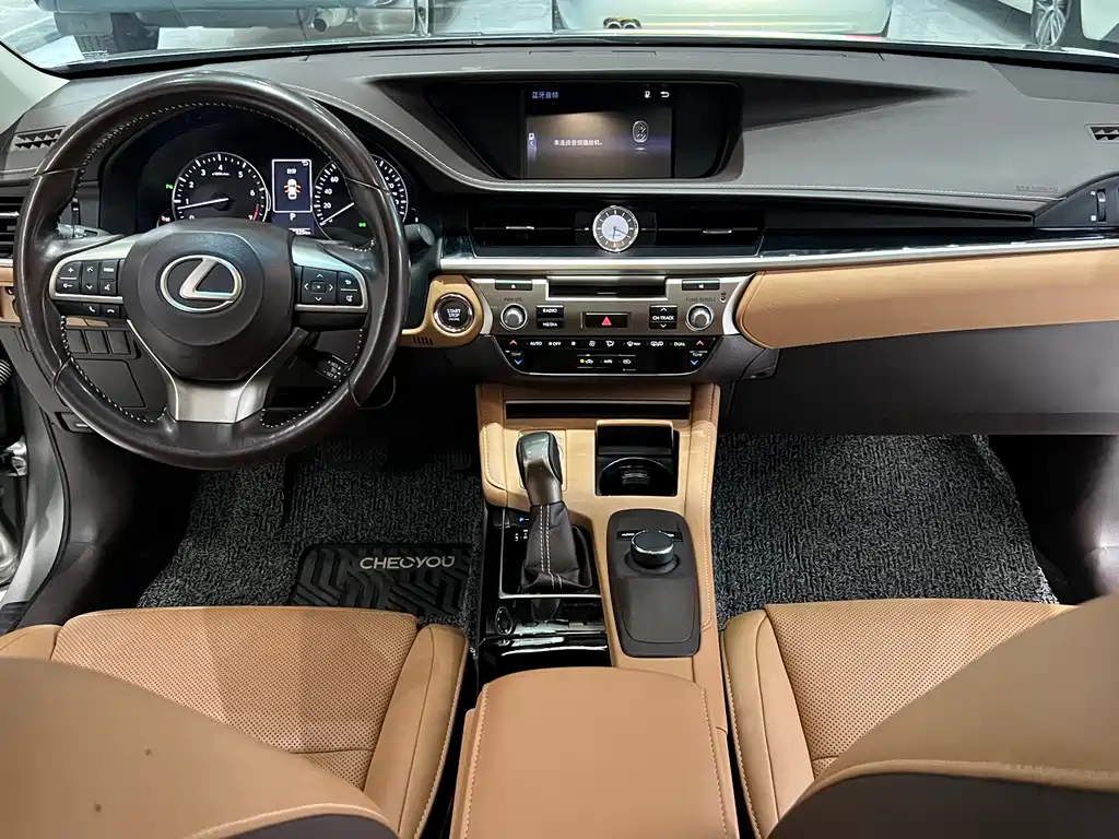 Lexus ES 2015 200 Elite Edition купить на сайте DeffCars