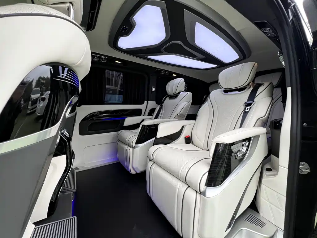 Vito 2023 2.0T Business Edition 7 seats купить на сайте DeffCars