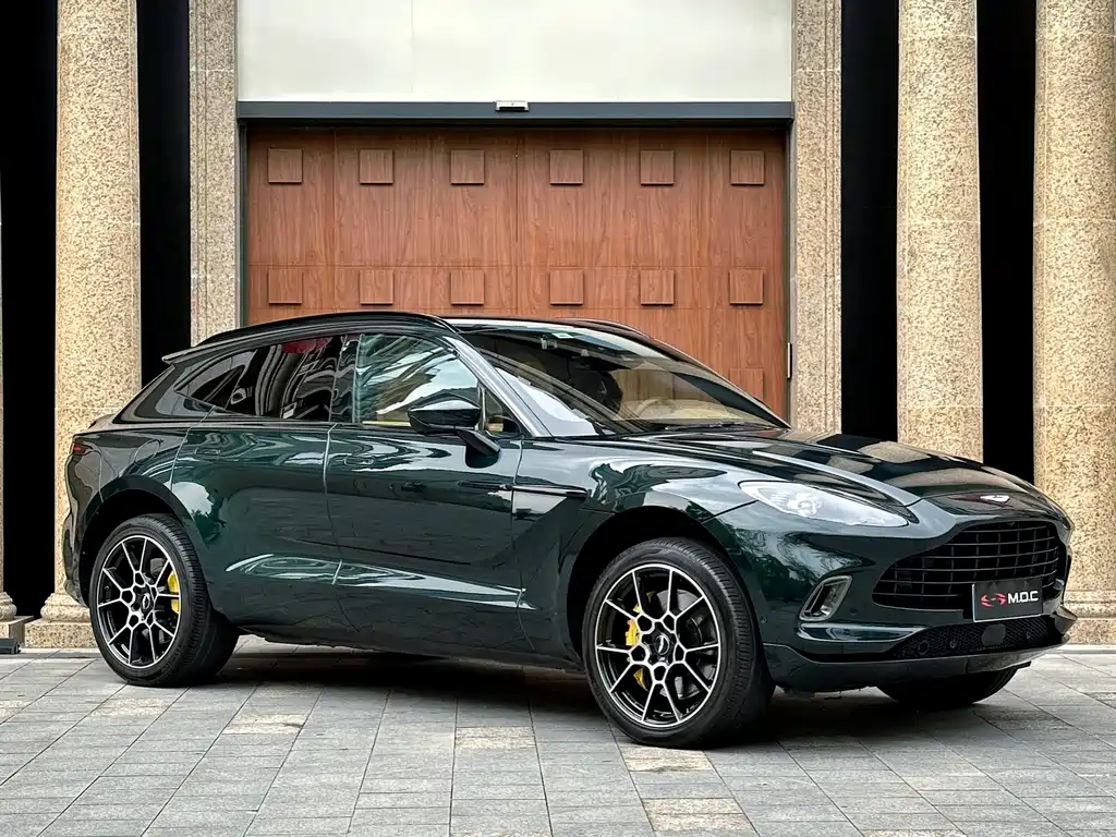 Aston Martin DBX 2020 4.0T V8 купить на сайте DeffCars