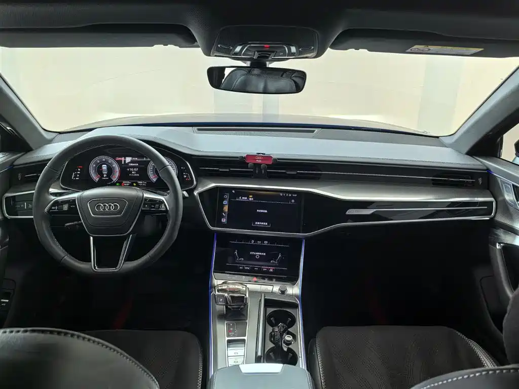 Audi A6L 2023 45 TFSI Premium Dynamic Model купить на сайте DeffCars