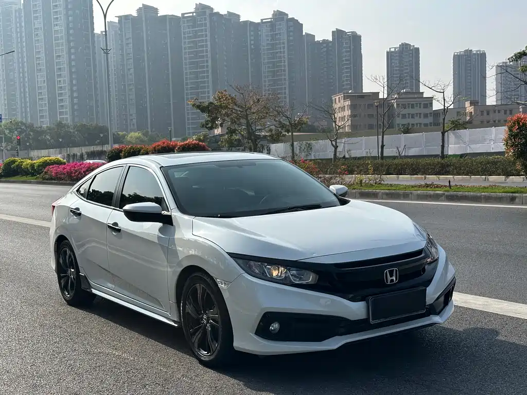 Civic 2019 220TURBO CVT combustion version National V купить на сайте DeffCars