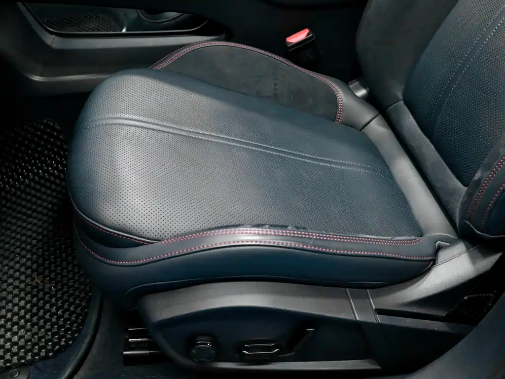 Lynk & Co 07 EM-P 2026 Model 126 Long Battery Life Ultra купить на сайте DeffCars