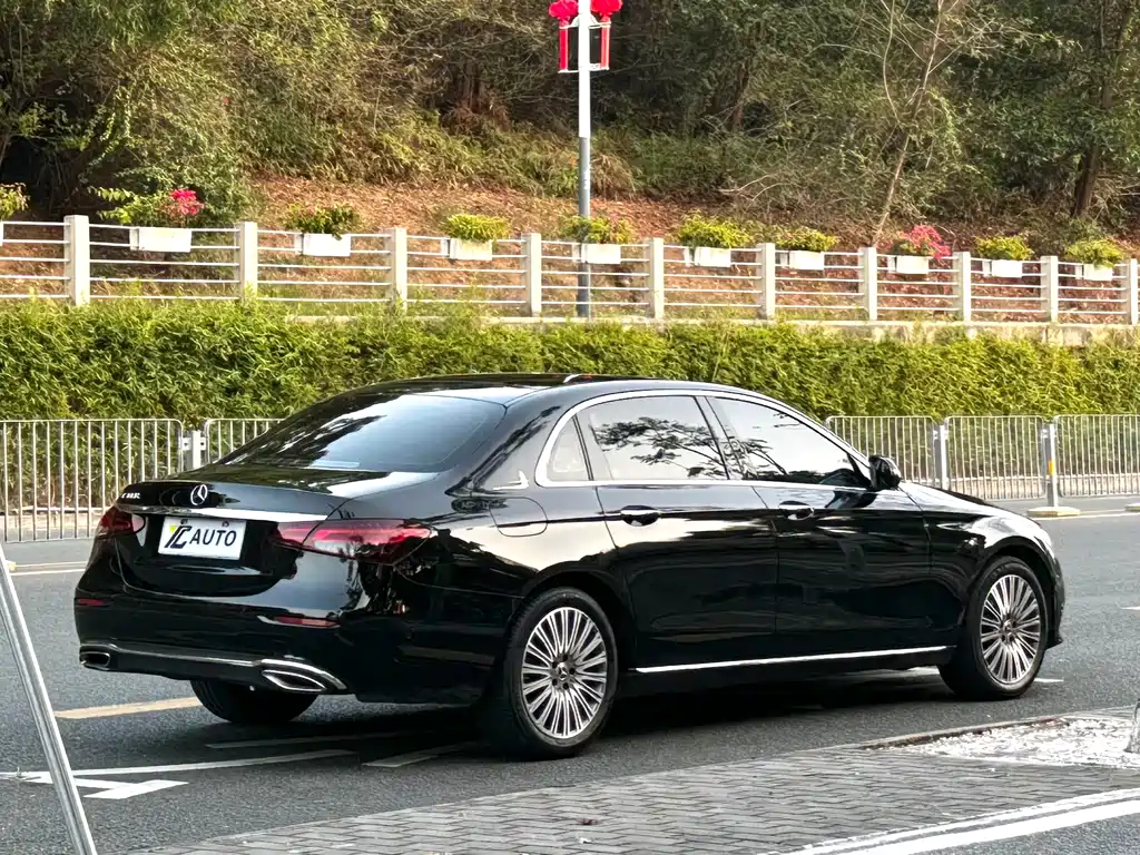 Mercedes-Benz E-Class 2022 E 300 L Luxury Model купить на сайте DeffCars