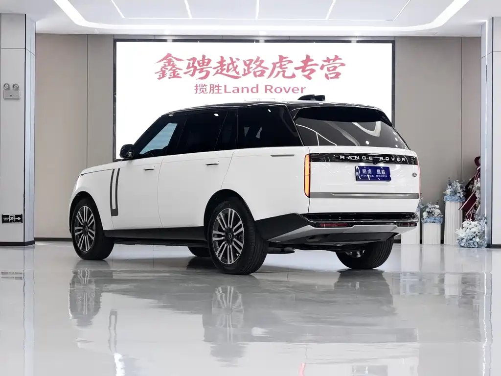 Range Rover 2024 3.0 L6 400PS Extended Edition купить на сайте DeffCars