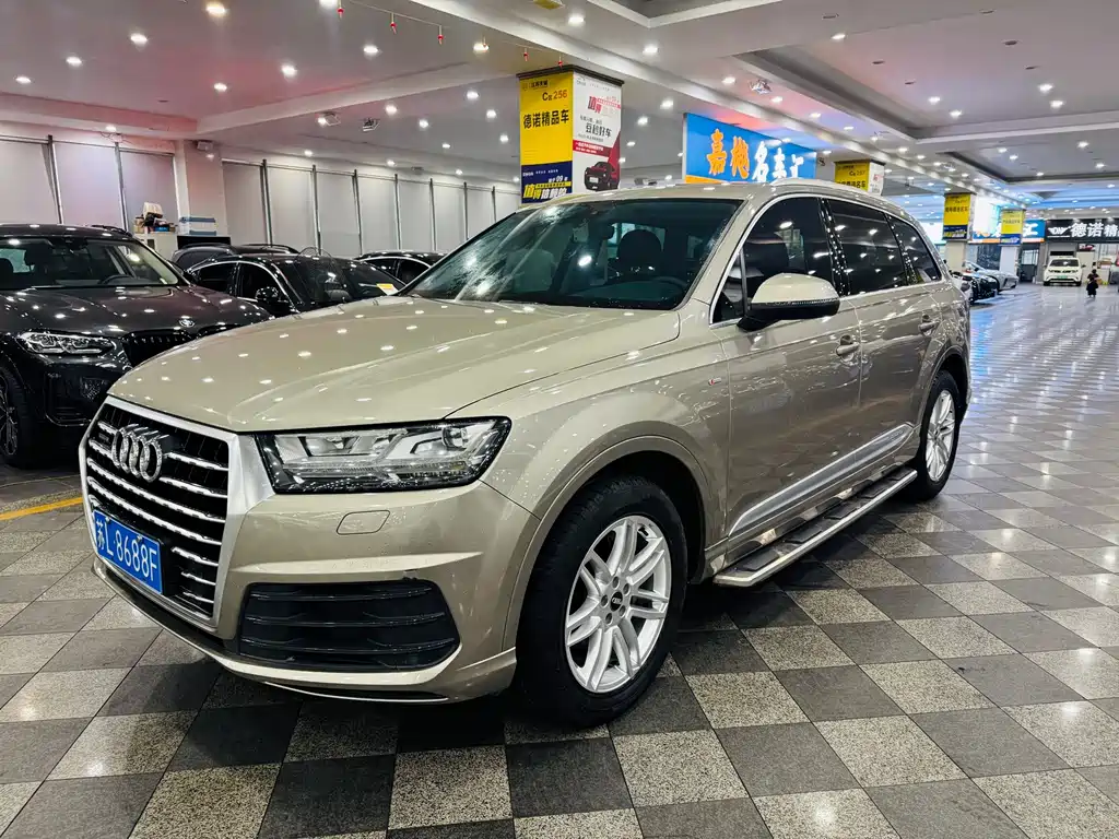 Audi Q7 2016 40 TFSI Comfort купить на сайте DeffCars