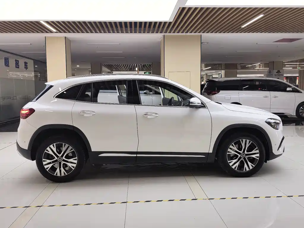 Mercedes-Benz GLA 2024 GLA 220 купить на сайте DeffCars