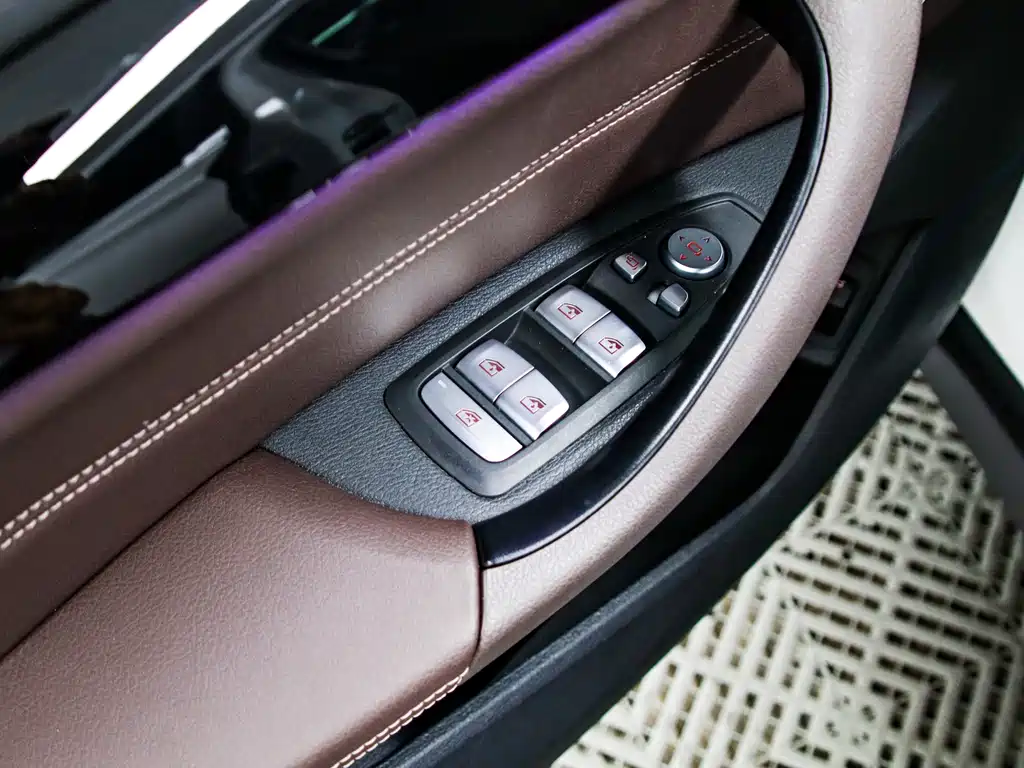BMW X1 2022 sDrive20Li Fashion Model купить на сайте DeffCars